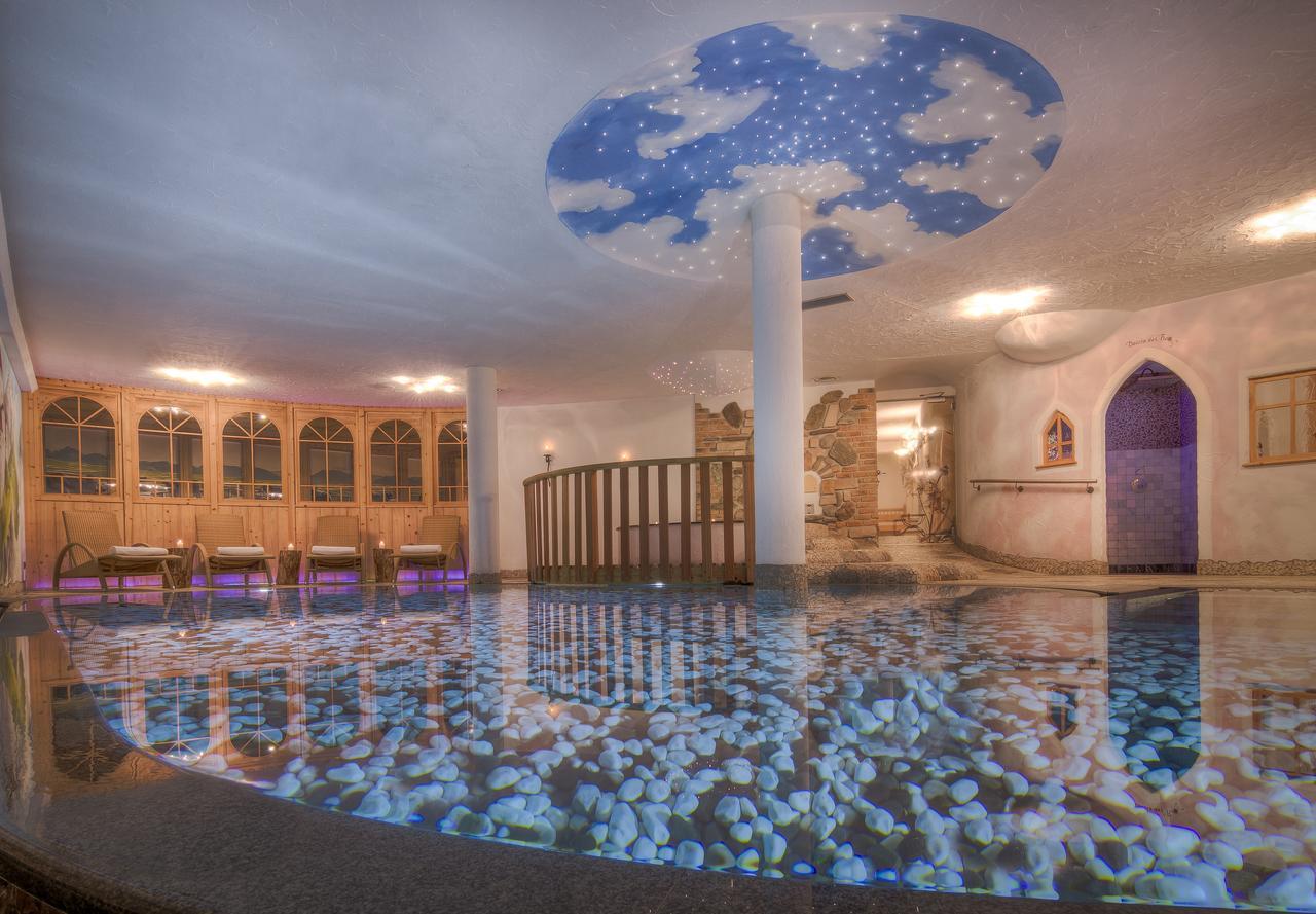 Hotel Madonnina Resort And Wellness Soraga Buitenkant foto